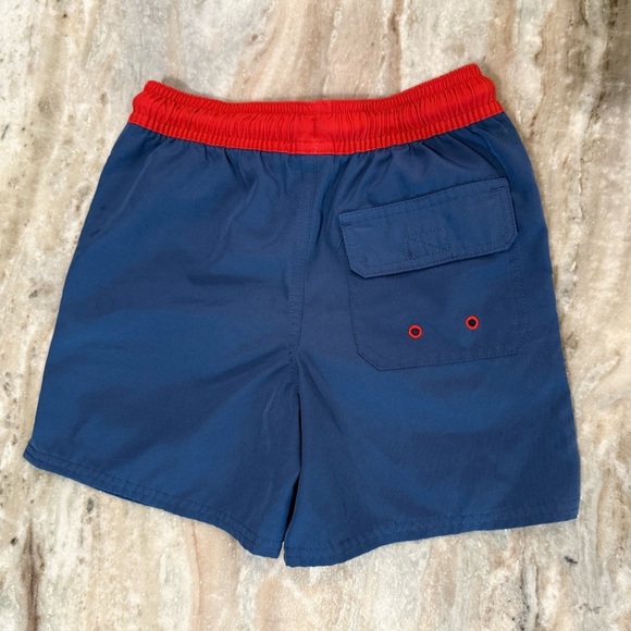 Boys VINEYARD VINES Magic Chappy swim trunks- Size 6 - Picture 3 of 4
